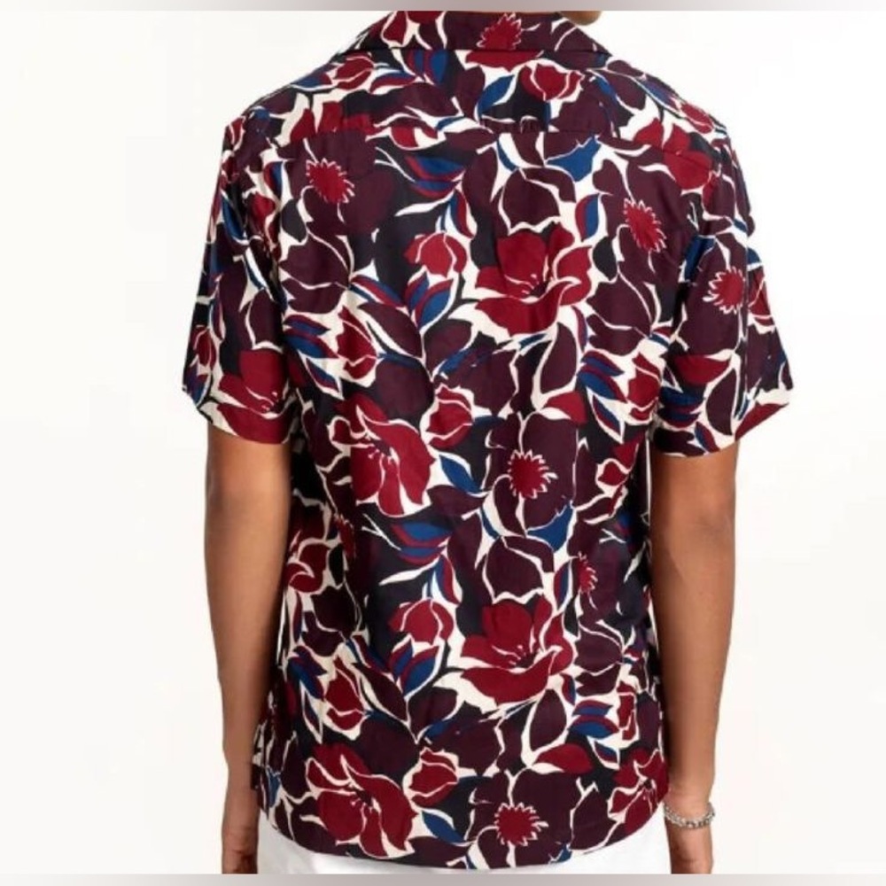Express Burgundy and Cream Floral Button Down Shirt Mens Large. Rayon.